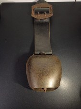 Ancienne grande cloche de