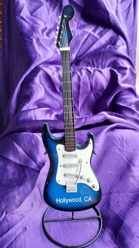 Guitare miniature stratocaster - guitare,