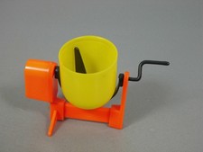 CAPSULE : bétonnière orange