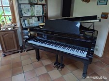 Piano à queue Yamaha C3
