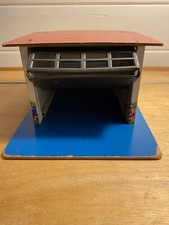 Jouet garage ancien bois et tôle