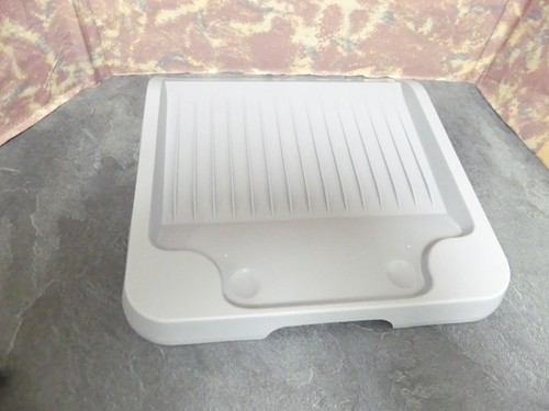 Basse grise pour