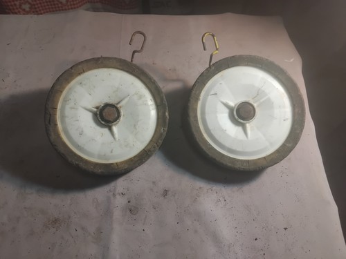 Roues pleines ancienne - , de