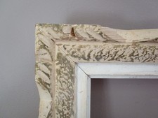 Petit Cadre en bois sculpté