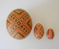 Ostrich Goose Chicken Egg Hand