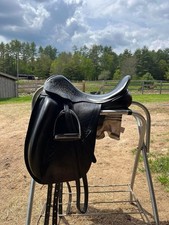 County's Fusion 17" W Dressage Saddle