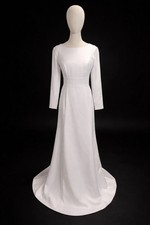 Robe longue blanche élégante