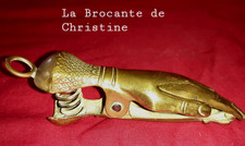 N°827/7  Pince Jupe,Passe