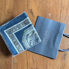 Grand foulard soie neuf bleu