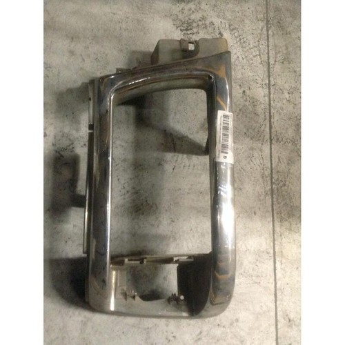 Grille gauche capot - grille,