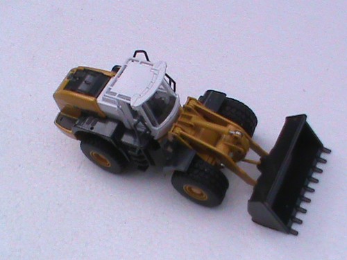 Bulldozer articulé sur - bulldozer,