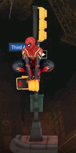 Spider man figurine - -,