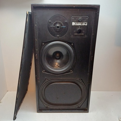 Kef model 104 - model, reference