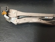 Pince A Sertir AMP  POUR