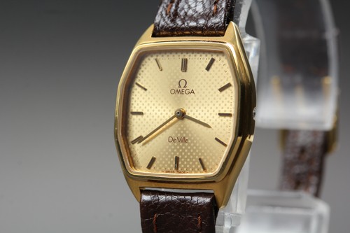 Quasi neuf montre à - [quasi, quartz