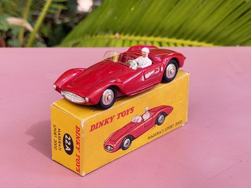 Dinky toys maserati - toys, 2000