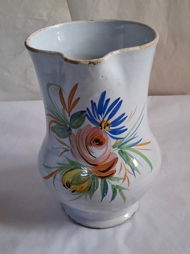 Grande cruche faience