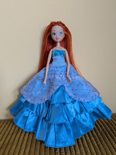 Winx club bloom - winx, poupée