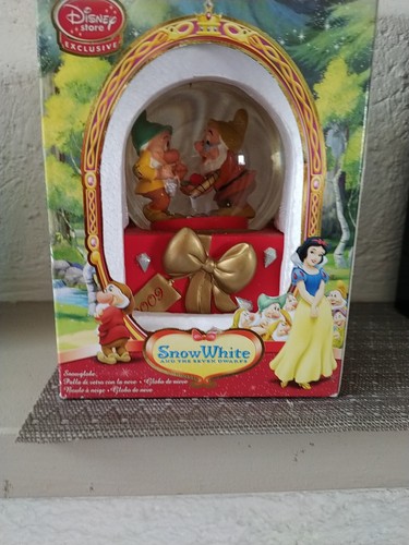 Boule neige disney - neige,