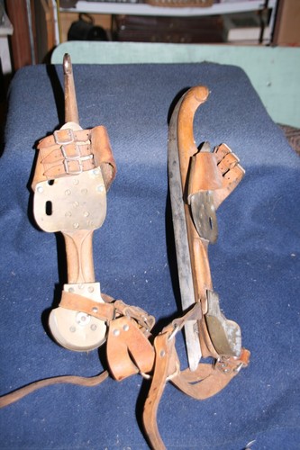 Patins glace anciens bois - à,