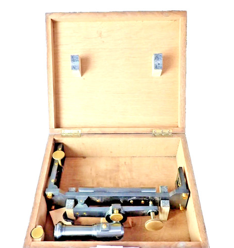 Theodolite theodolito - theodolite, -theodolito