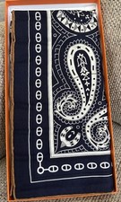 NEW  HERMES  Bleu Marine / Blanc / Noise Cheval de Coeur Bandana Shawl 140 Scarf
