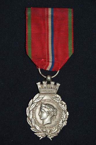 Medaille union fraternelle des - medaille,