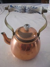 petite bouilloire en cuivre