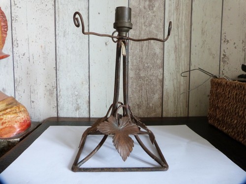 Ancien pied lampe - fer, art