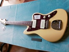 Fender Made in Japan Junior Collection Jazzmaster Satin Vintage White 2022 New