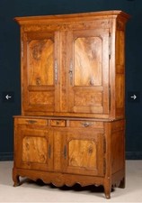 Buffet 2 corps Louis XV époque XIXe en chêne et noyer massif, travail Provençale