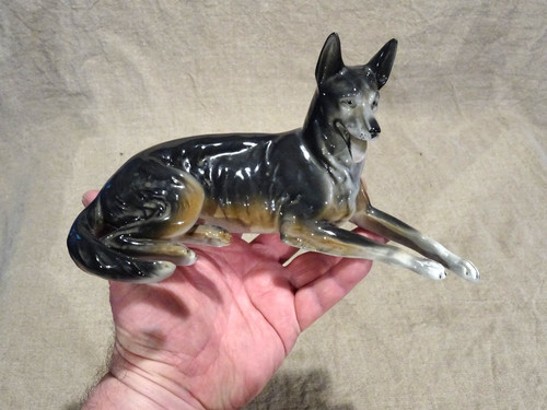 Statue porcelaine chien - statue,