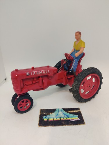 Ancien jouet tracteur - ancien, a