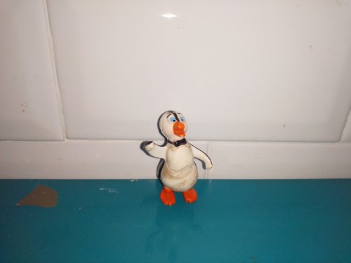 Figurine pvc ancien - en,