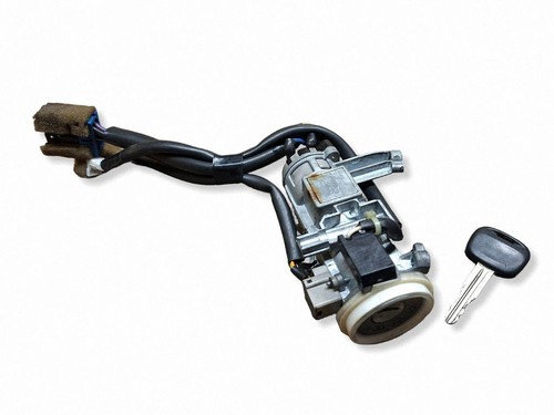 Mitsubishi l400 space gear - mitsubishi,