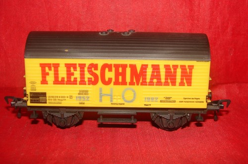 Fleischmann wagon couvert - wagon,