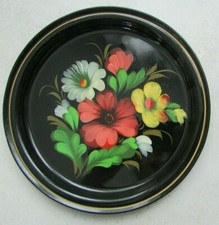 Petit plateau rond en métal