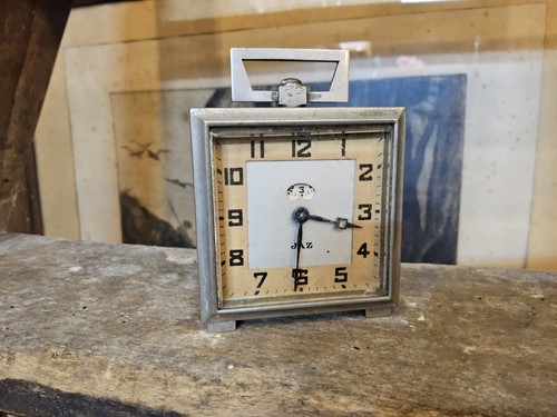 Ancien réveil mécanique - ancien,
