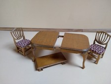 meubles maison de poupée