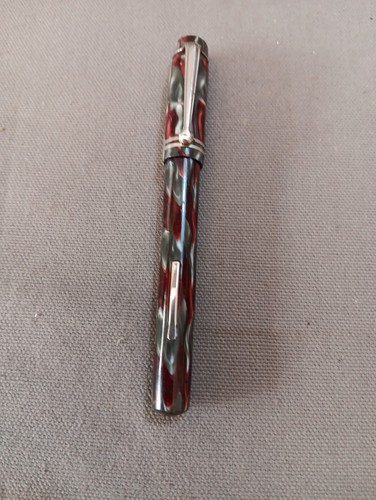Ancien stylo plume pompe en - plume, À