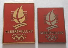 lot 2 pins differents jeux