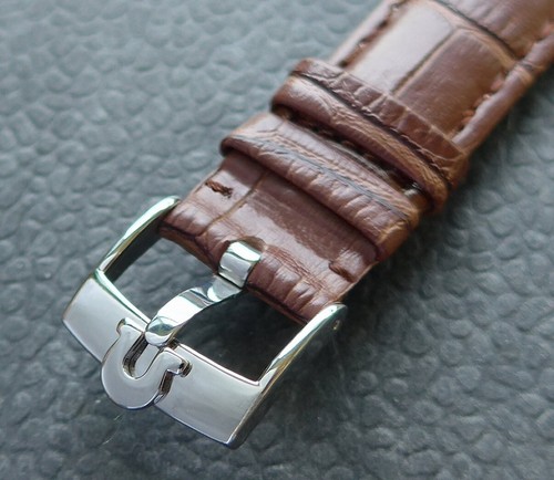 Omega acier inox - acier, pin