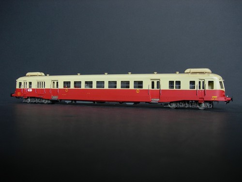 Autorail 2400 loco diffusion - autorail, x