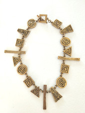 COLLIER BICHE DE BERE MÉTAL