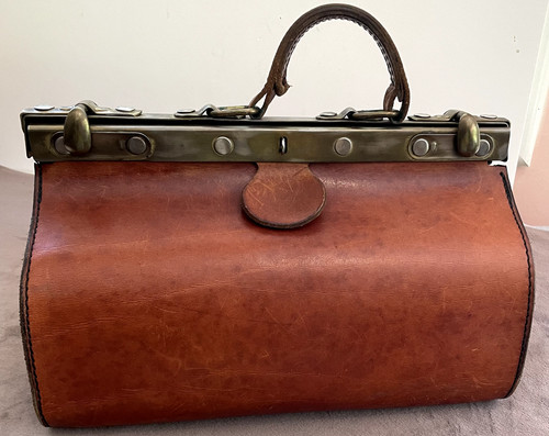 Petite malle cuir marron - malle,
