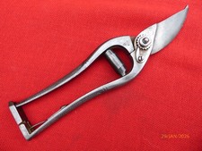 secateur de jardinier