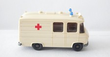 WIKING VEHICULE FOURGON MERCEDES AMBULANCE HO SANS BOITE