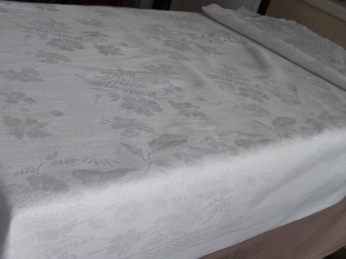 Grande nappe fil - nappe,,