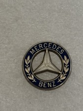 pin's voiture Mercedes Benz