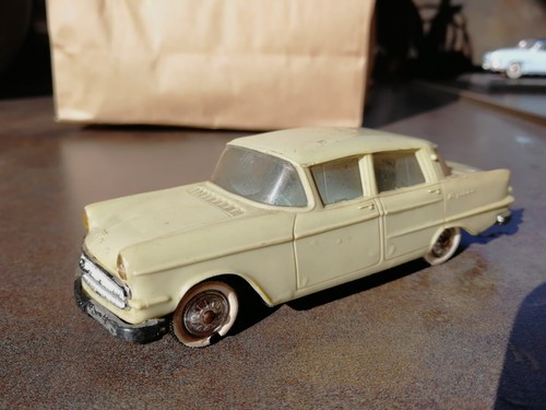 Voiture norev opel kapitan - opel,